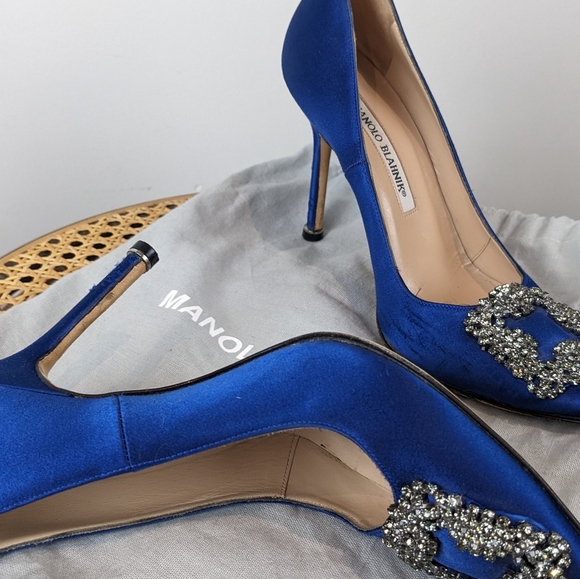 The "Carrie" Manolo "hangisi" satin pumps sz 36 - Picture 9 of 13